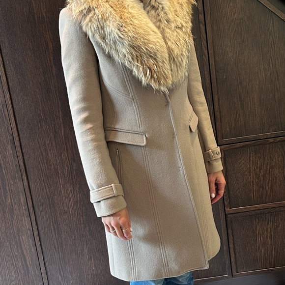 Elie tahari coat with fur trim - Picture 3 of 3